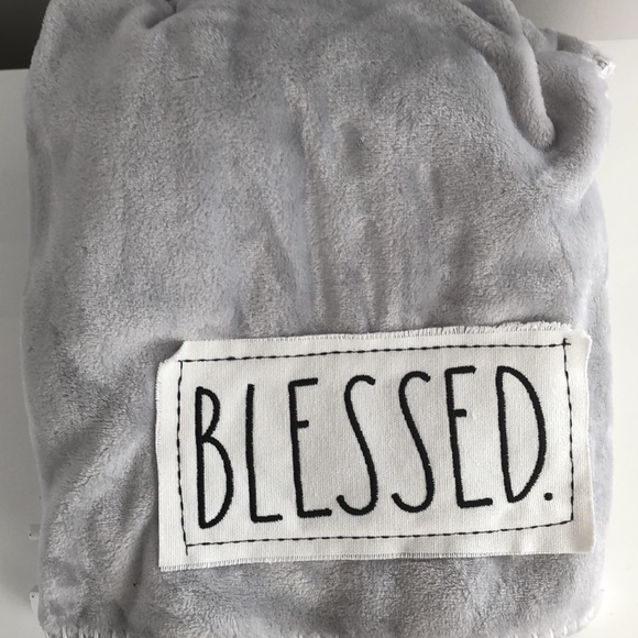 Rae Dunn plush throw patch - Picture 2 of 4